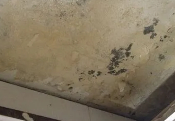 溆浦阳台漏水维修公司分享下溆浦卫生间渗水维修需要注意哪些问题。